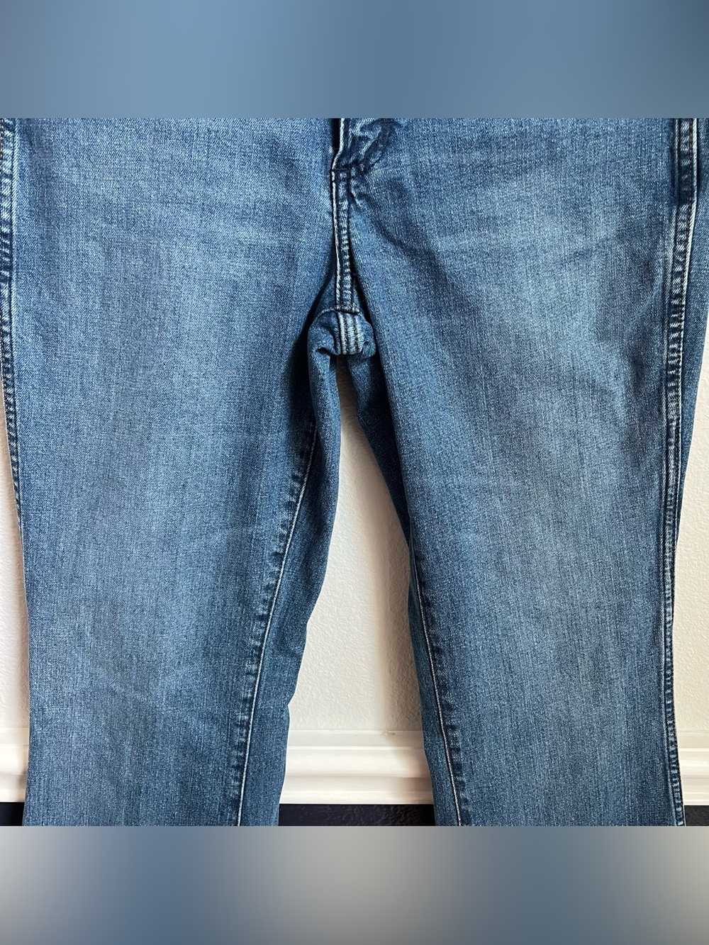 Wrangler x Whataburger Collab Limited Edition Blue Jeans Flare Style - Picture 4 of 14